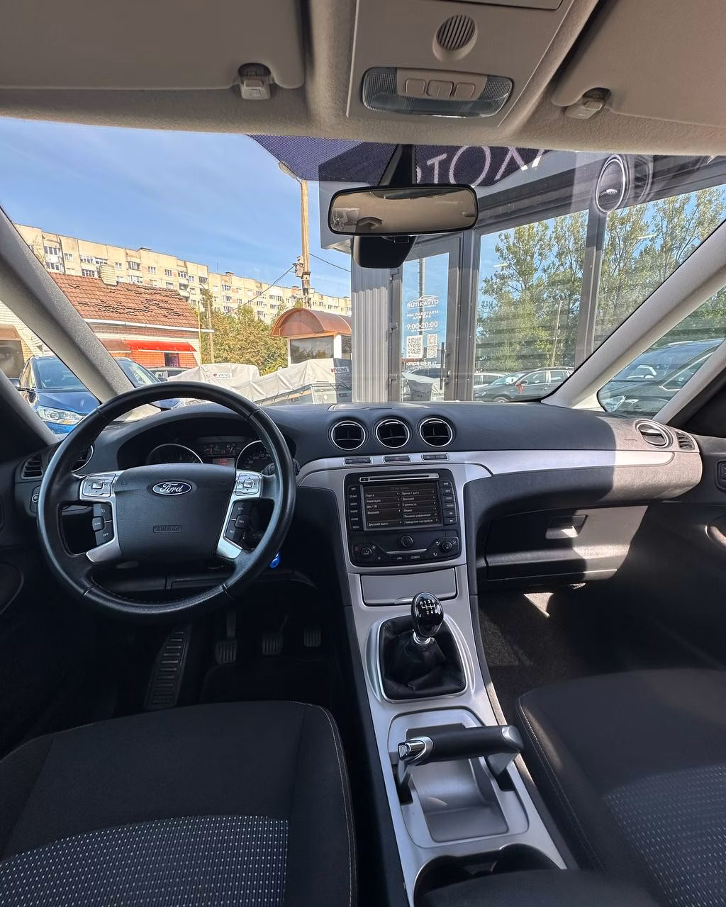 Ford Galaxy фото 13