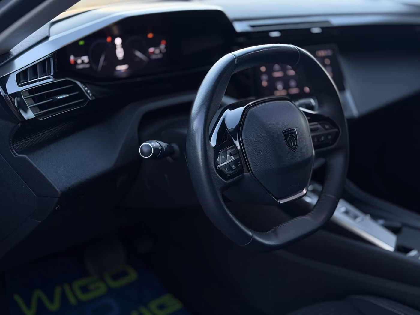 Peugeot 308 фото 15