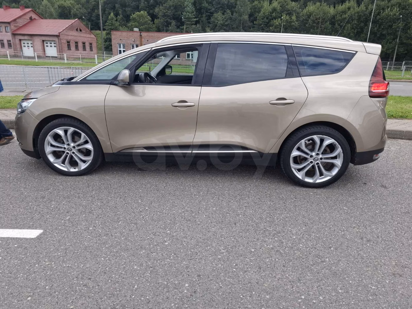 Renault Grand Scenic фото 3