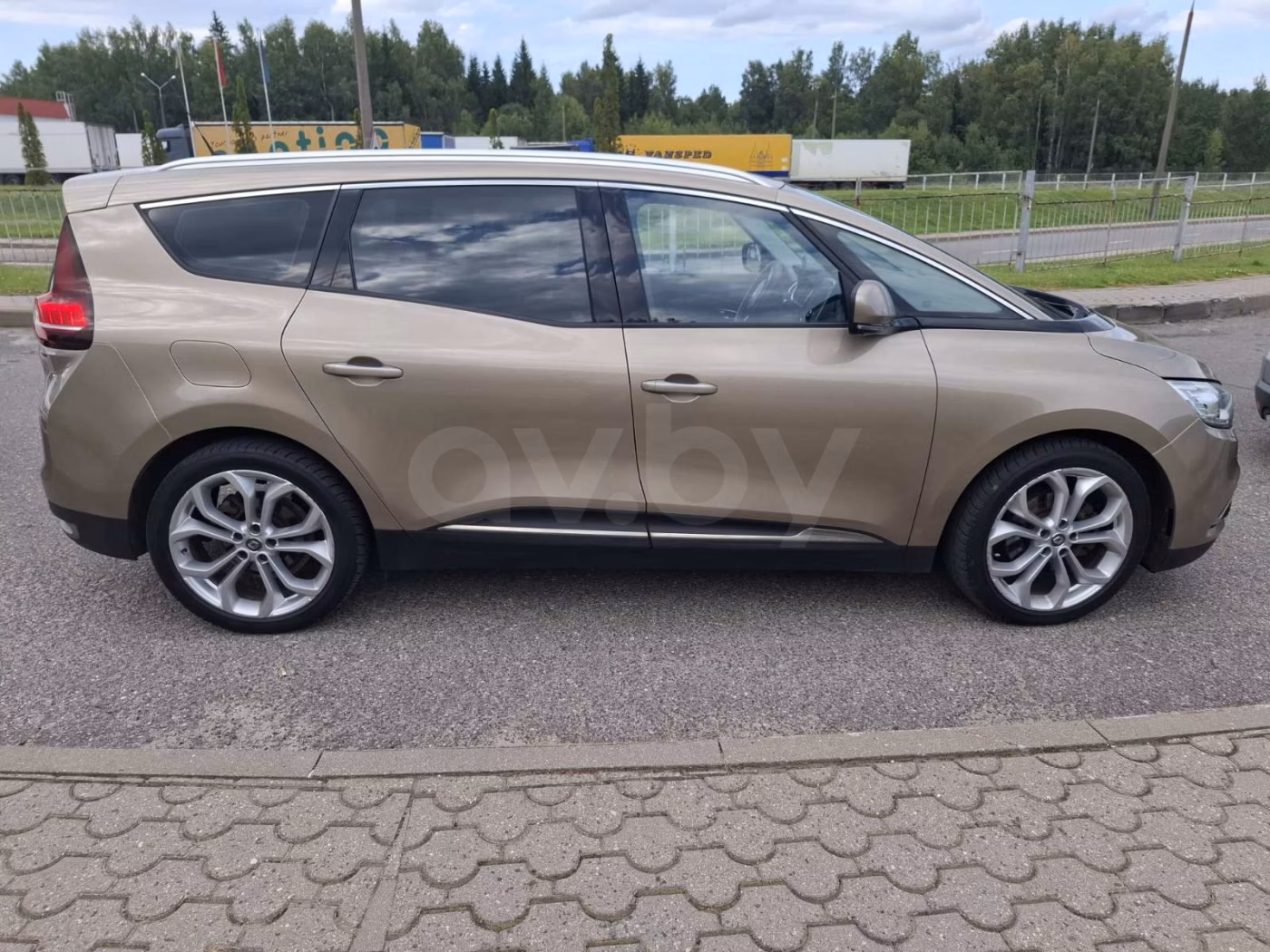 Renault Grand Scenic фото 2