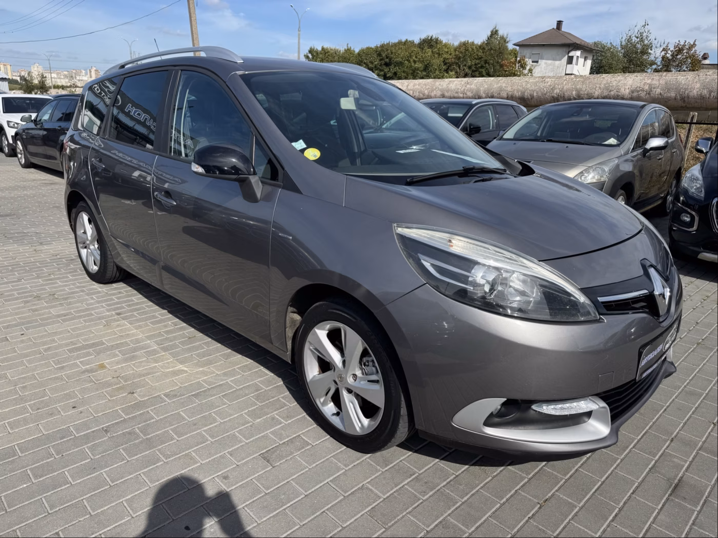 Renault Grand Scenic фото 12