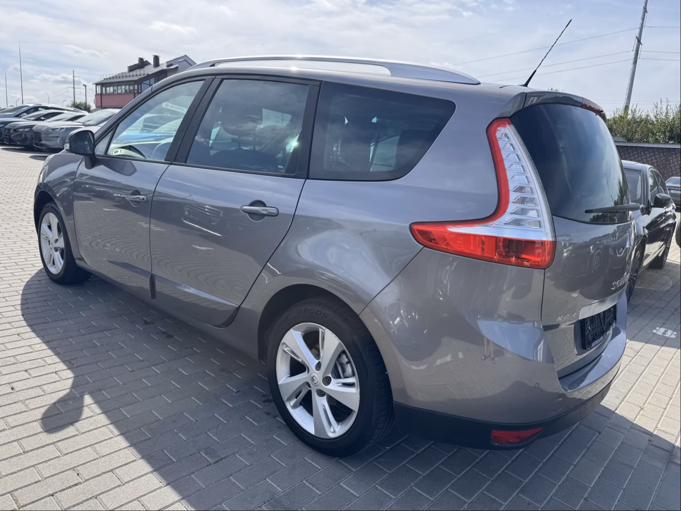 Renault Grand Scenic фото 14