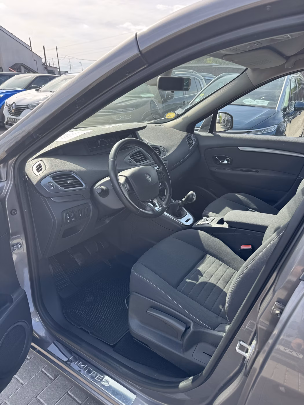 Renault Grand Scenic фото 8