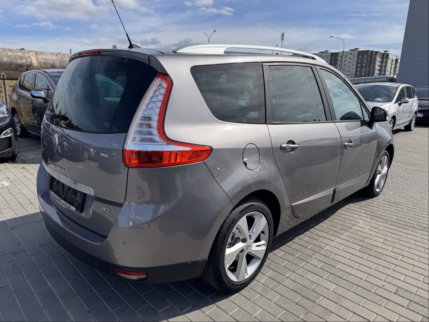 Renault Grand Scenic фото 5