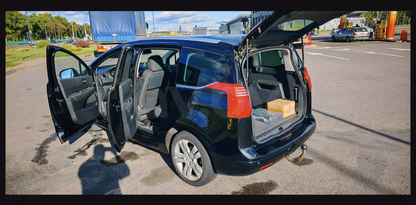 Peugeot 5008 фото 6