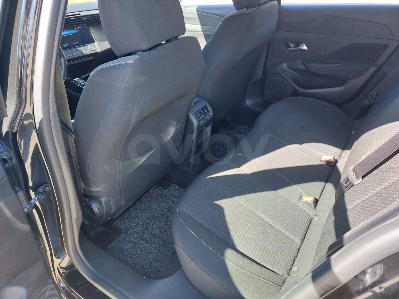 Peugeot 308 фото 11