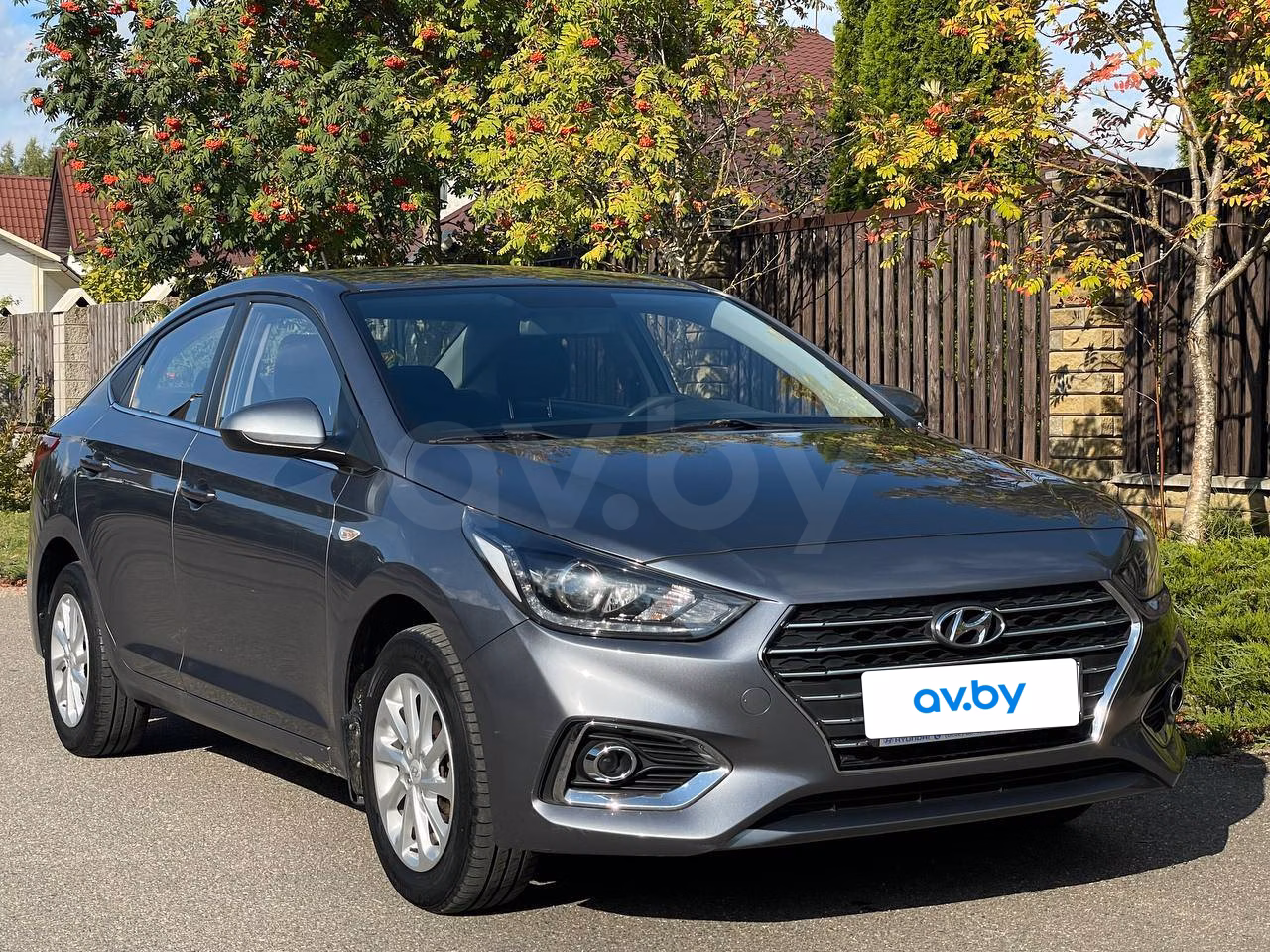 Hyundai Accent фото 11