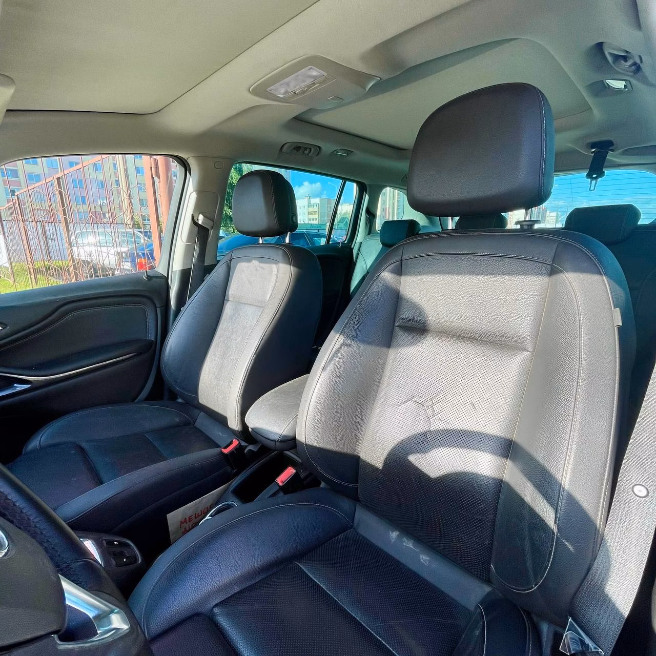 Opel Zafira фото 8