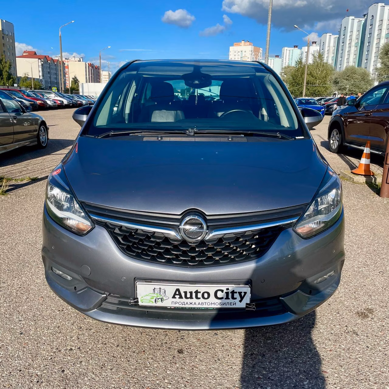 Opel Zafira фото 2