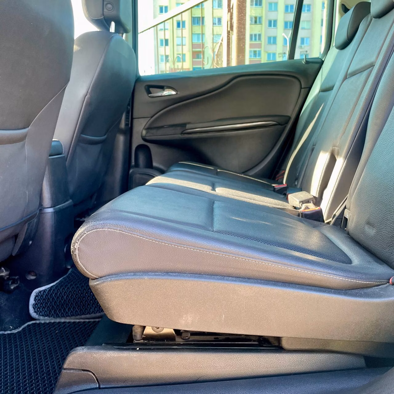 Opel Zafira фото 16