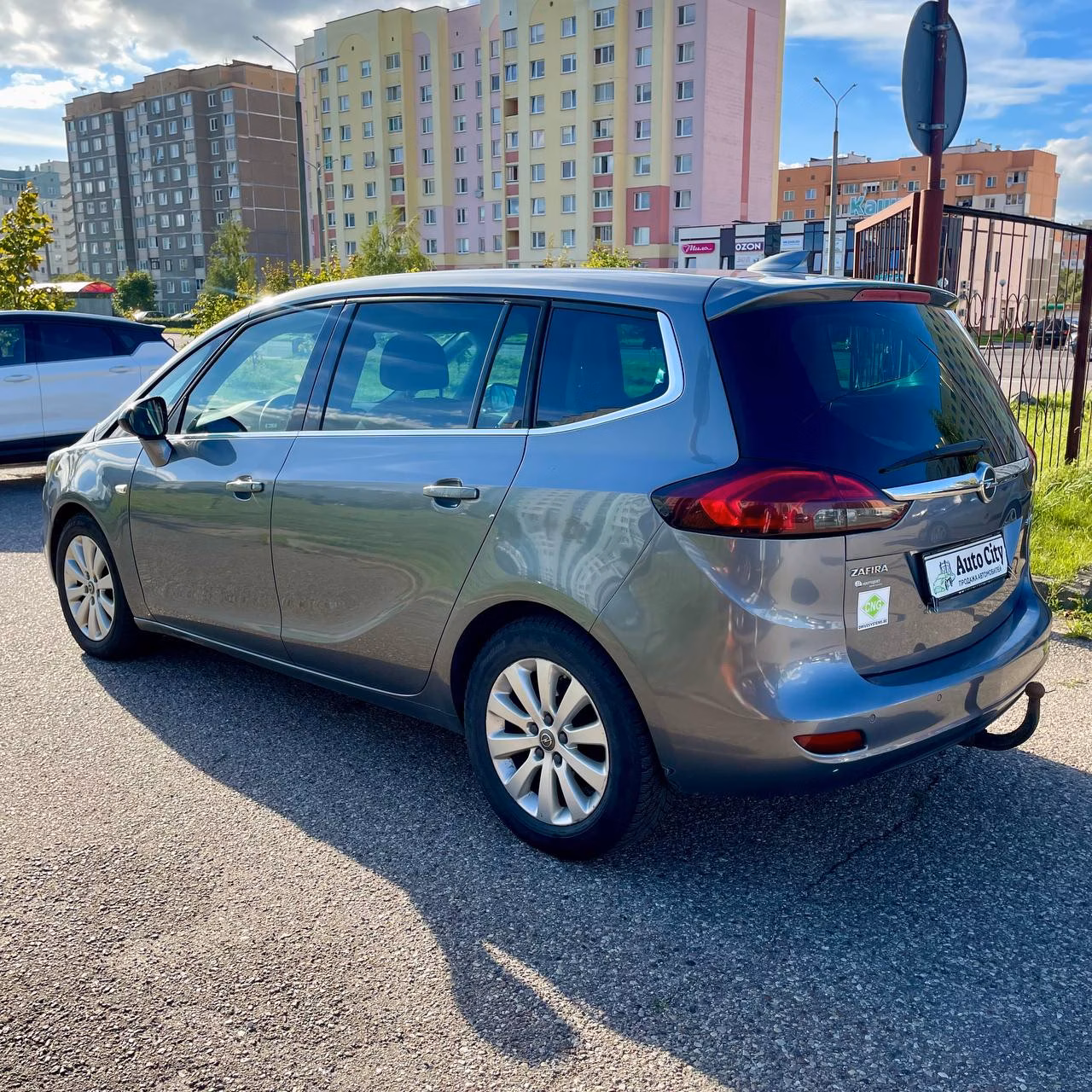 Opel Zafira фото 6