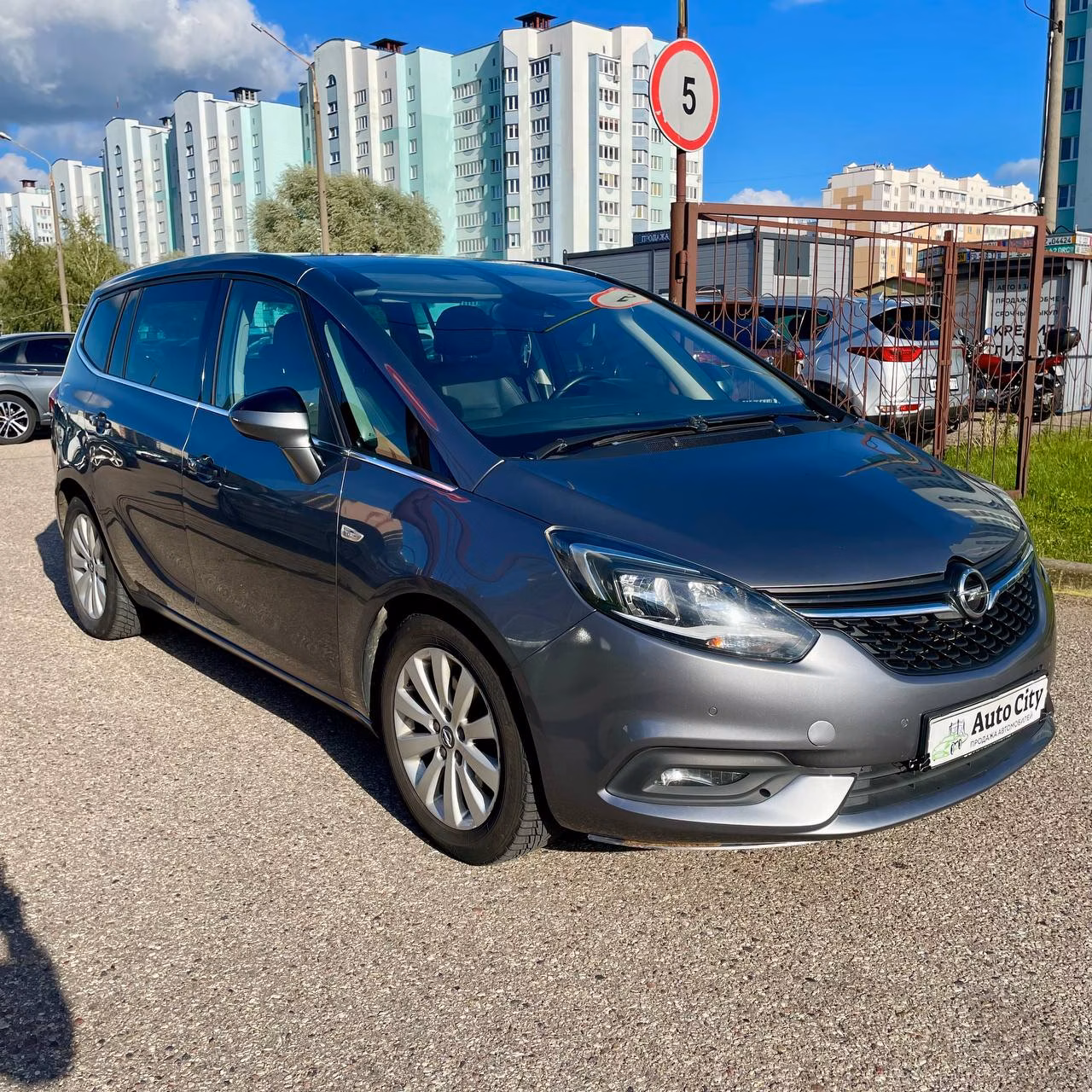 Opel Zafira фото 3