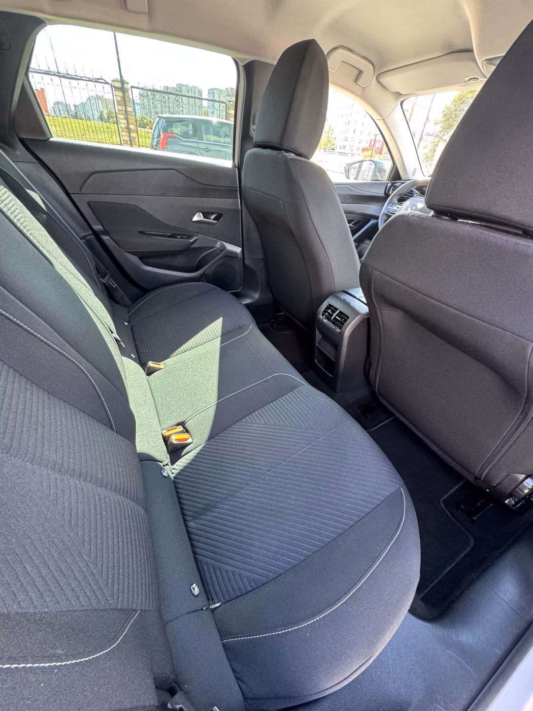 Peugeot 308 фото 12