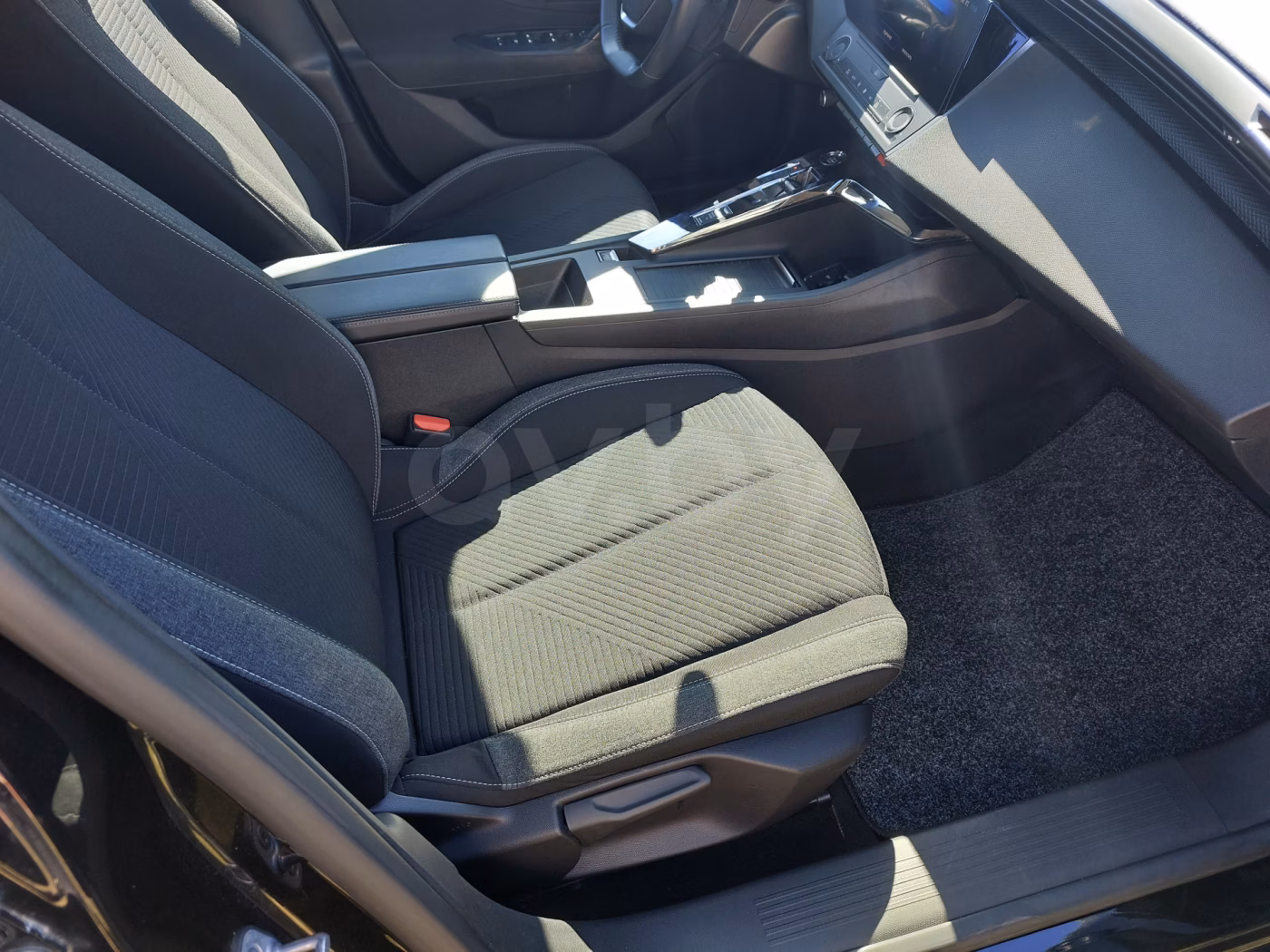Peugeot 308 фото 15