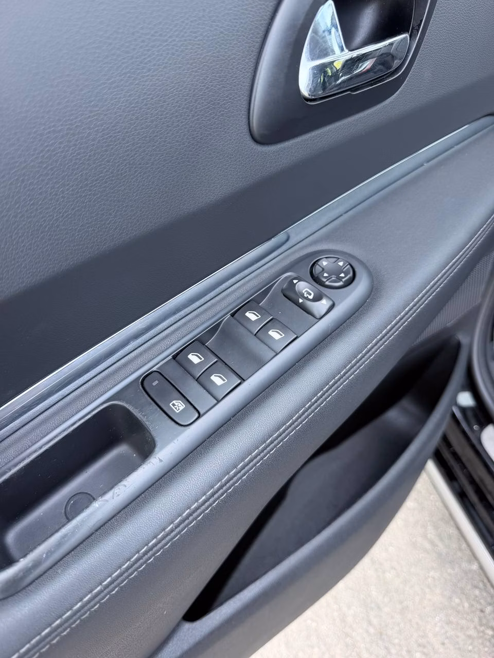 Peugeot 3008 фото 15