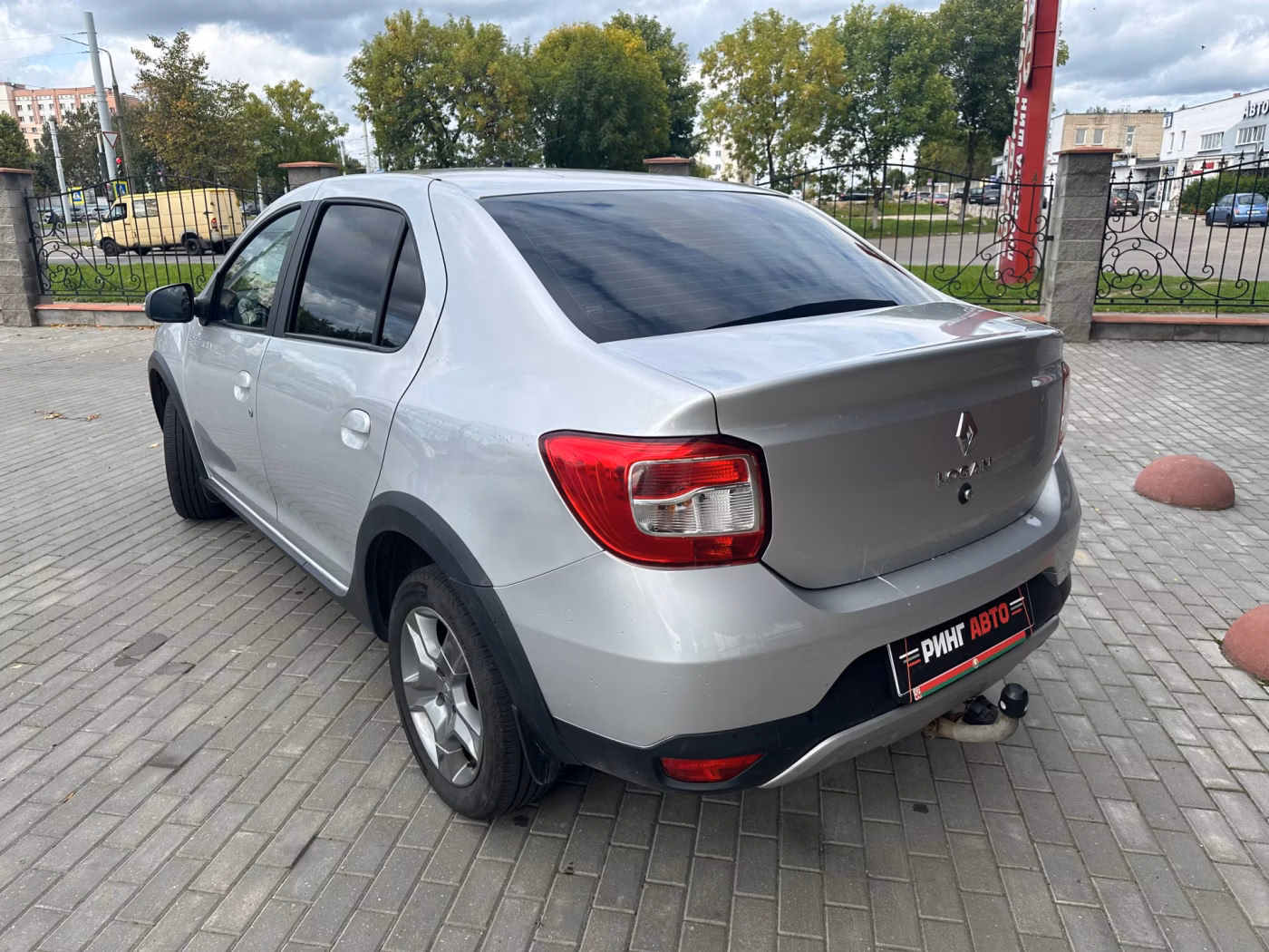 Renault Logan Stepway фото 7