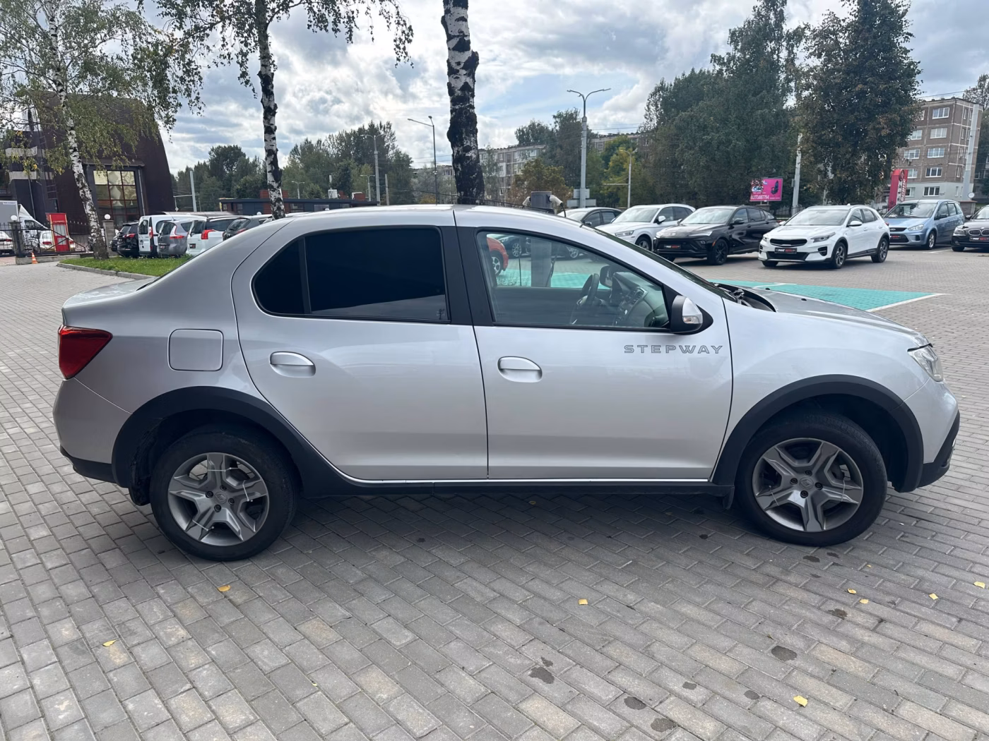 Renault Logan Stepway фото 4