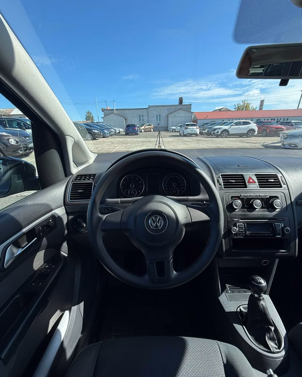 Volkswagen Touran фото 9