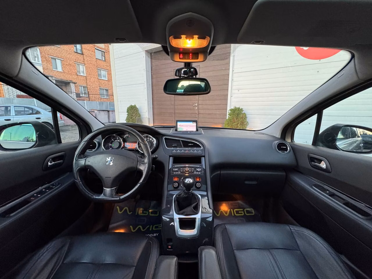 Peugeot 5008 фото 9