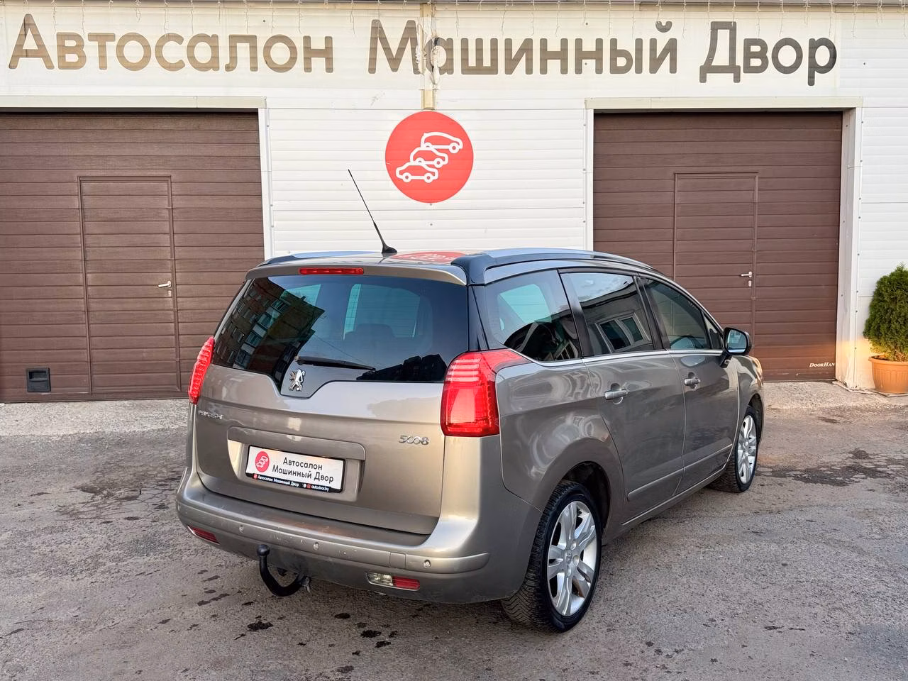 Peugeot 5008 фото 5