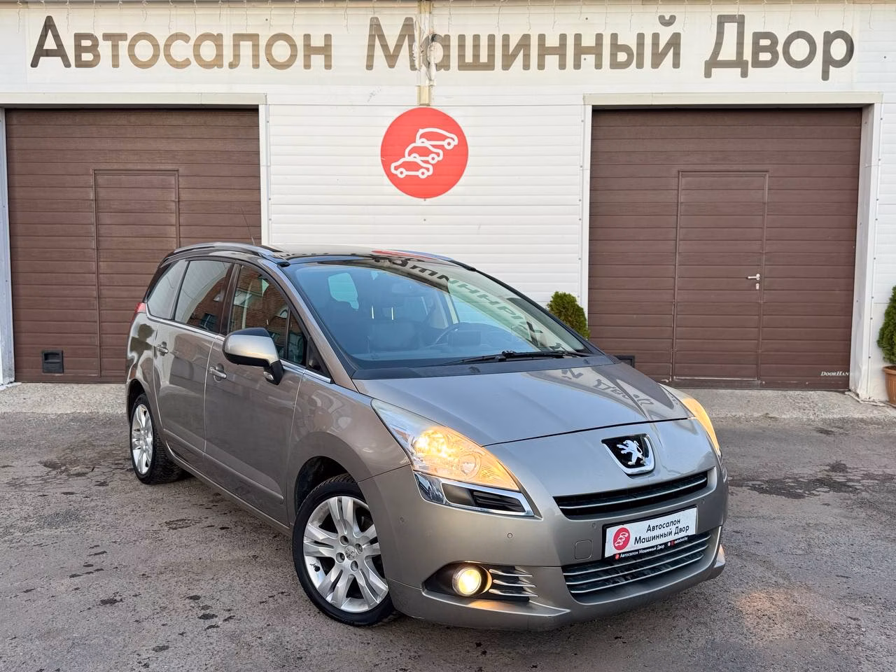 Peugeot 5008 фото 7