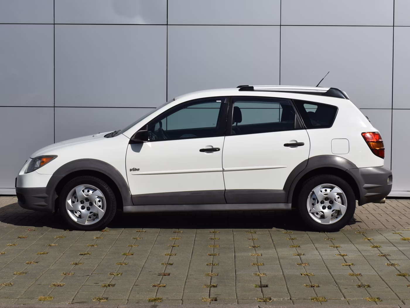 Pontiac Vibe фото 8