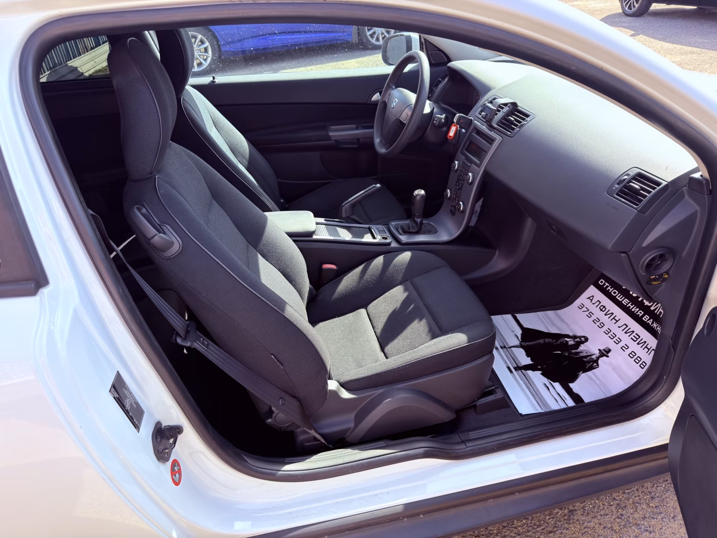 Volvo C30 фото 8