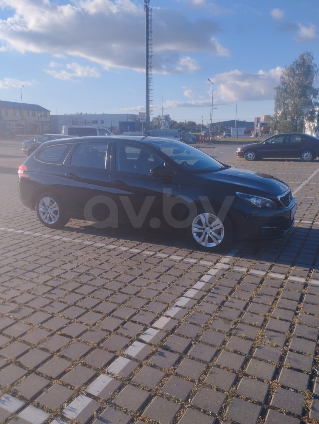 Peugeot 308 фото 2