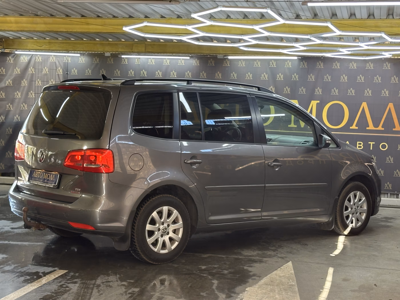 Volkswagen Touran фото 9