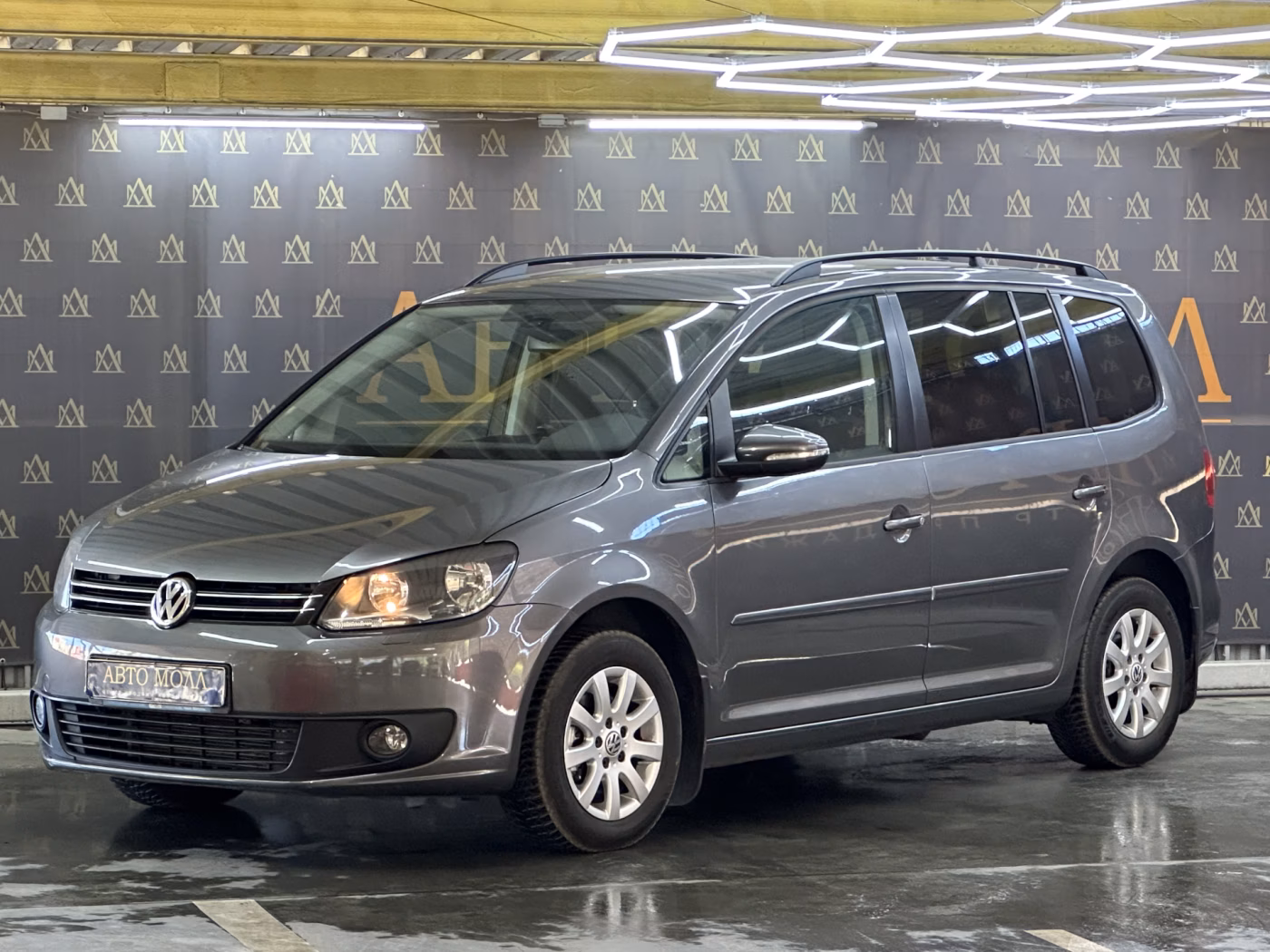 Volkswagen Touran фото 3