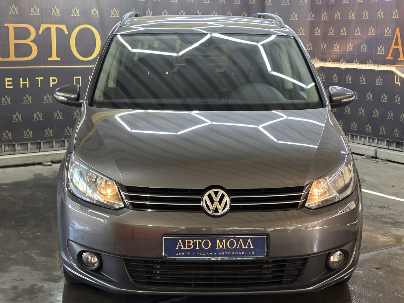 Volkswagen Touran фото 2