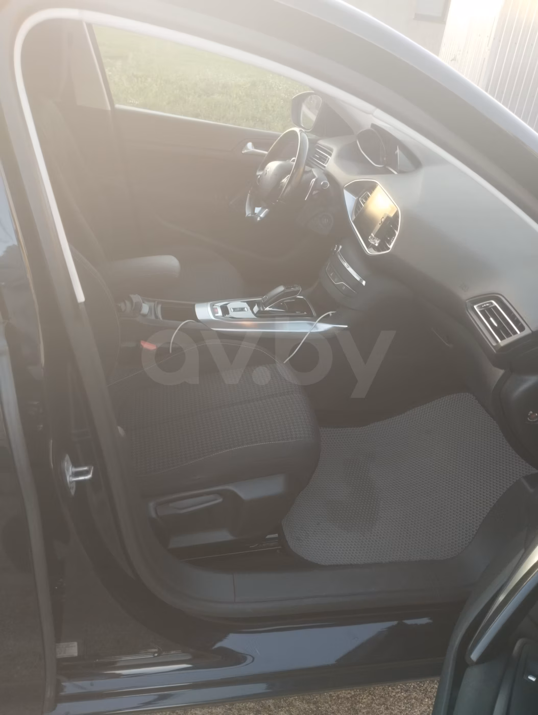 Peugeot 308 фото 9