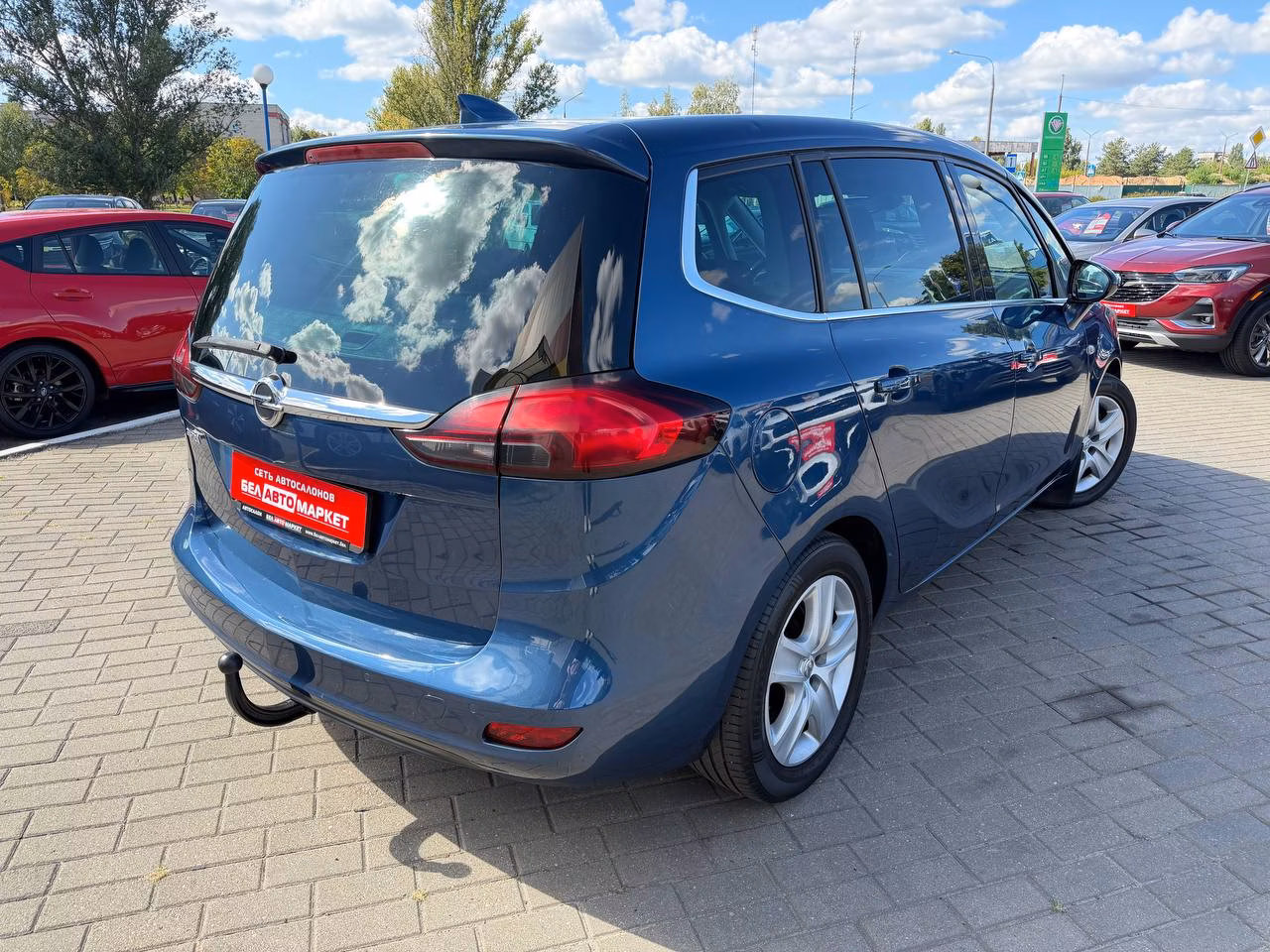 Opel Zafira фото 5