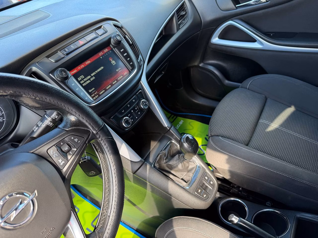 Opel Zafira фото 14