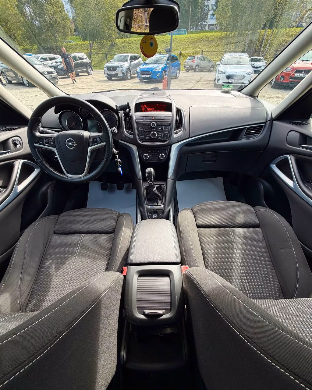 Opel Zafira фото 7