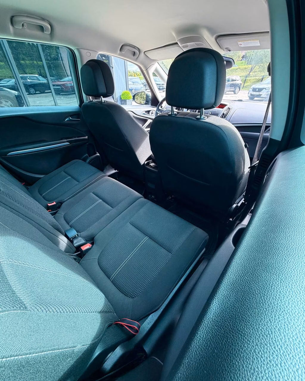 Opel Zafira фото 11