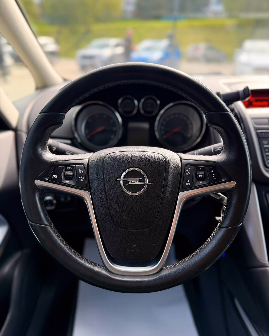 Opel Zafira фото 15