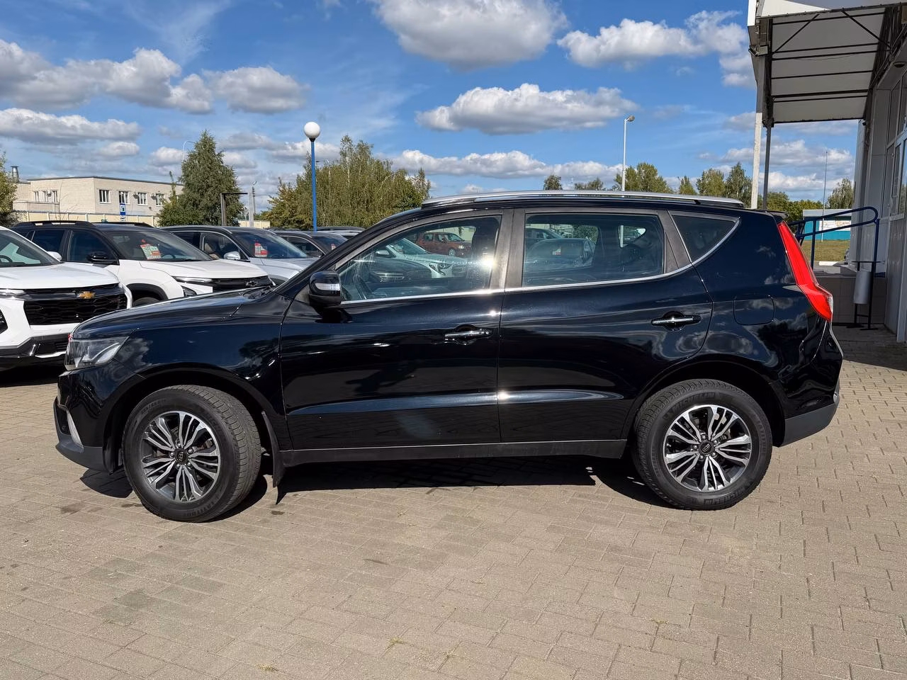 Geely Emgrand X7 фото 8