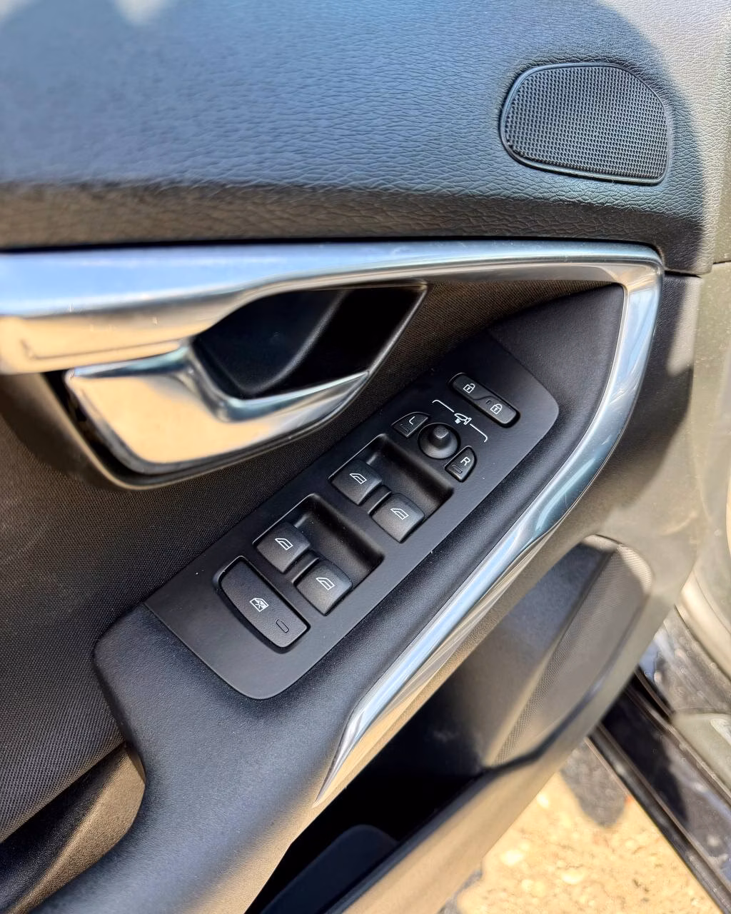 Volvo V40 фото 9