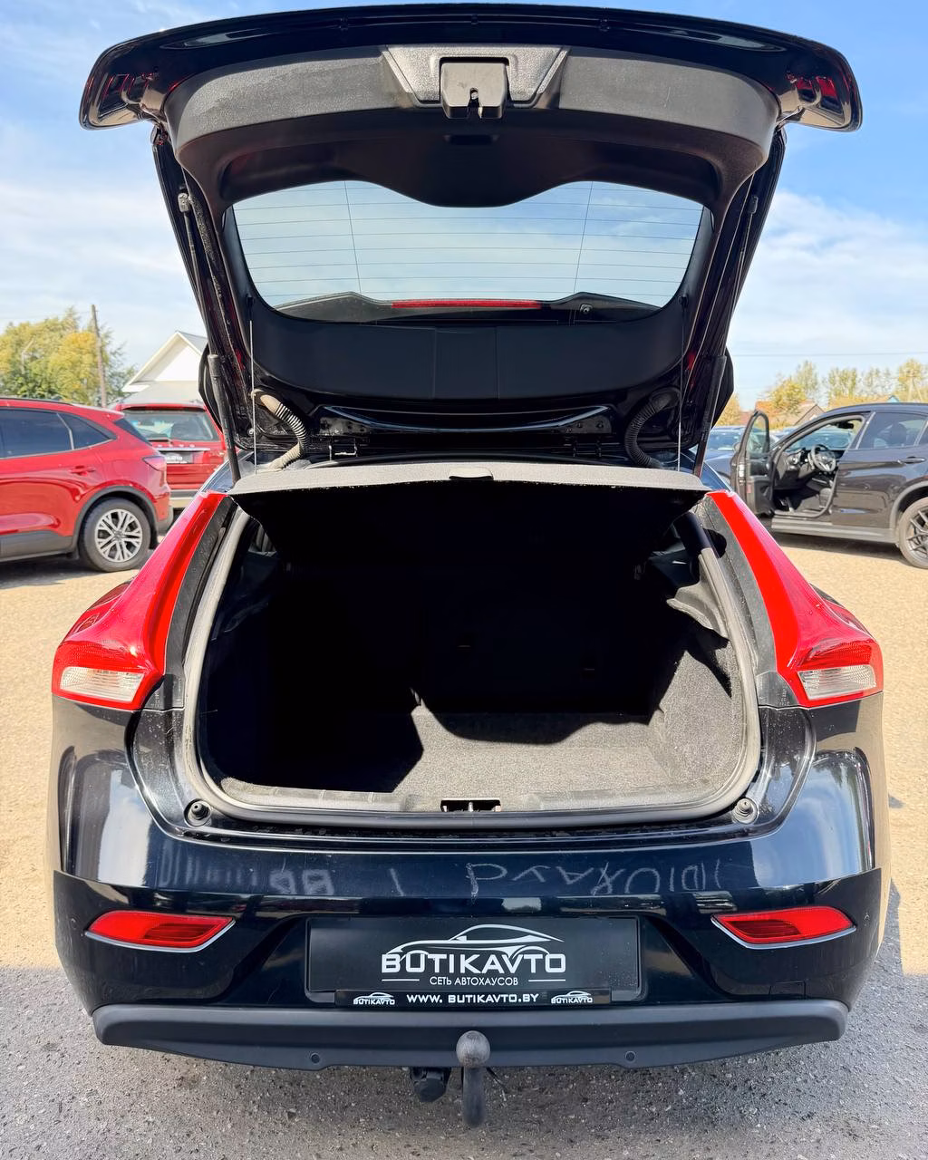 Volvo V40 фото 13