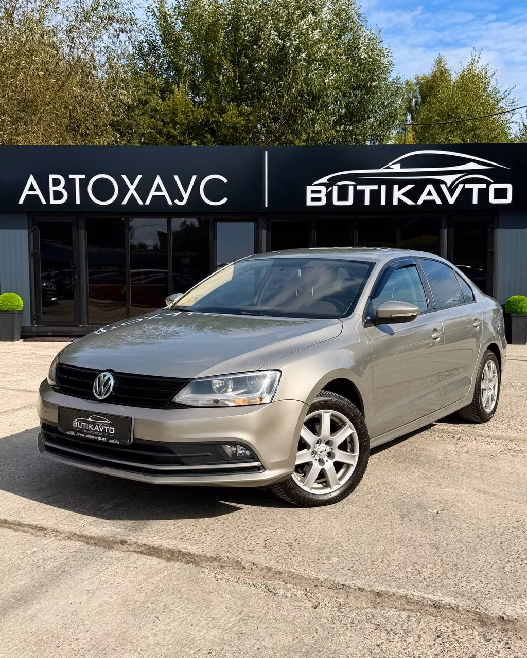 Volkswagen Jetta фото 3