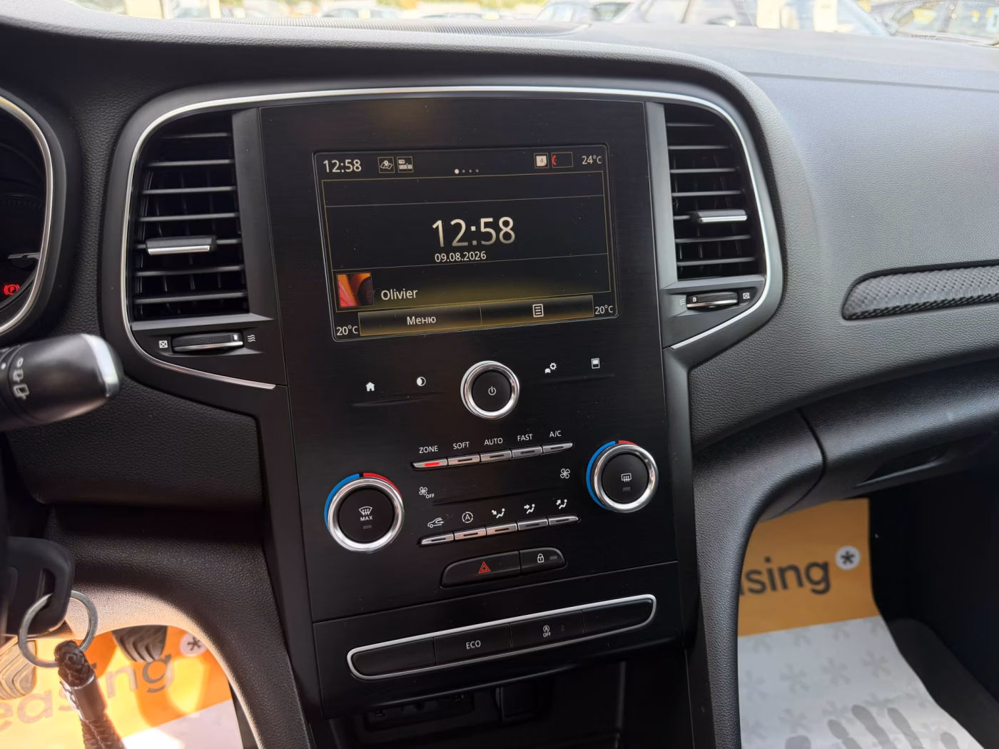 Renault Megane фото 17