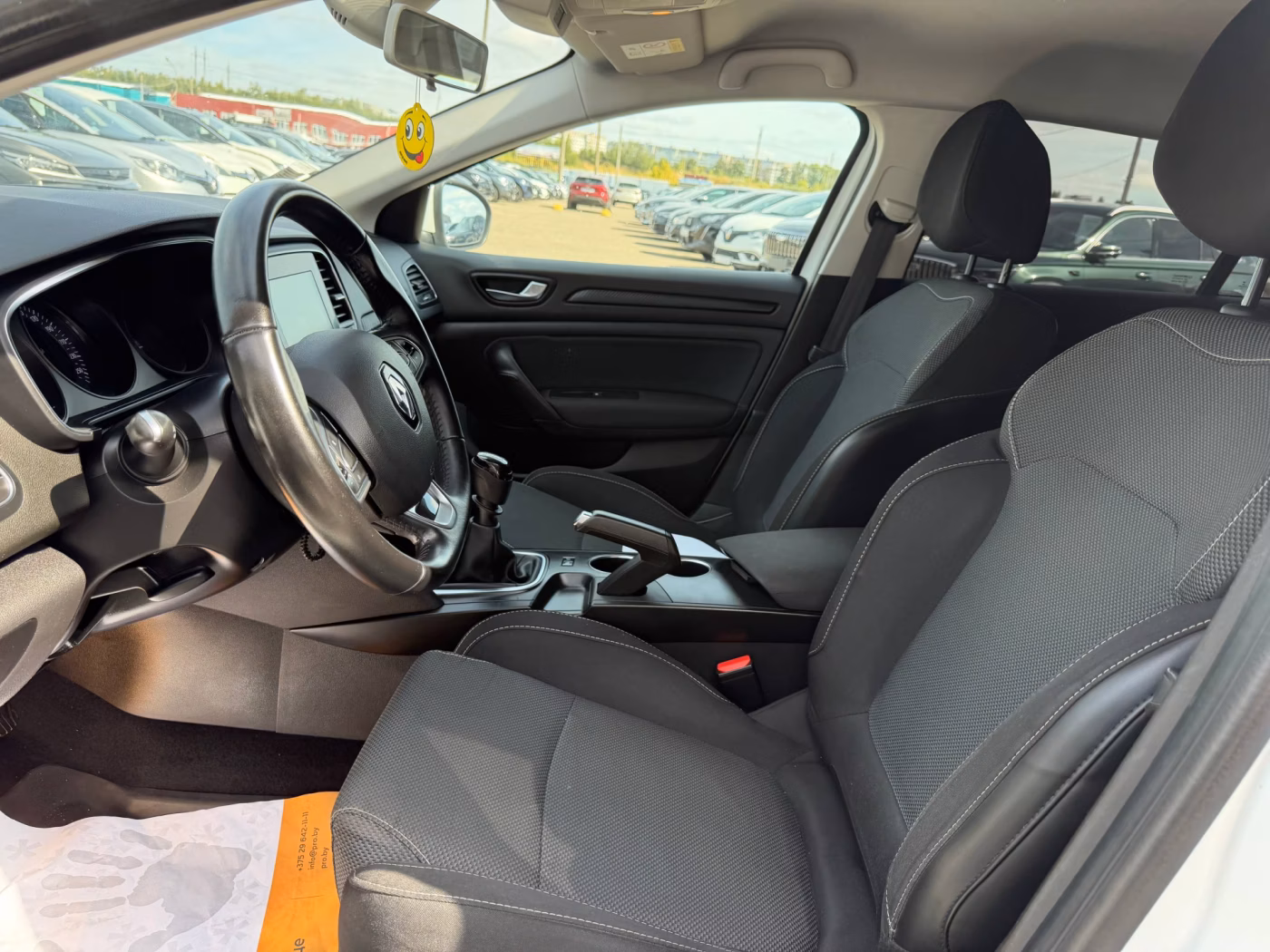 Renault Megane фото 15
