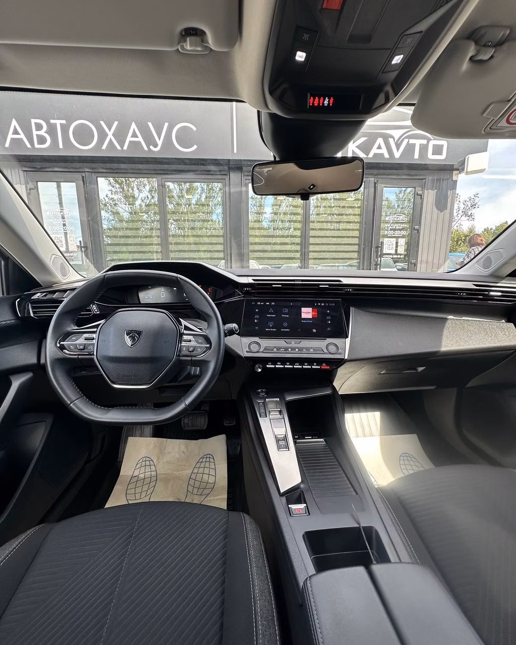 Peugeot 308 фото 9