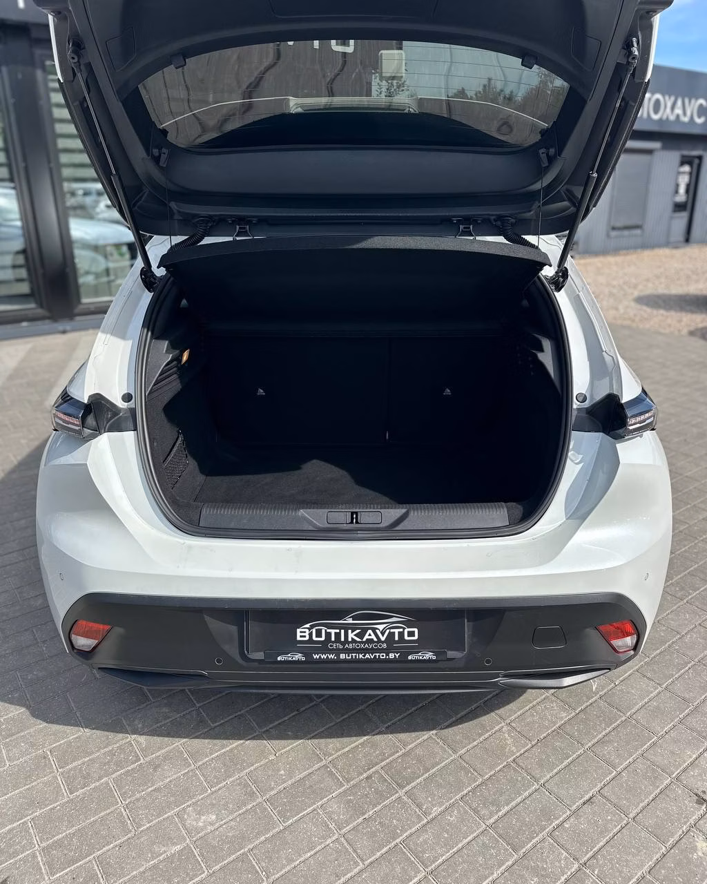 Peugeot 308 фото 12