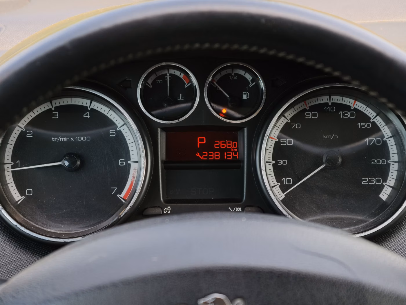 Peugeot 308 фото 17