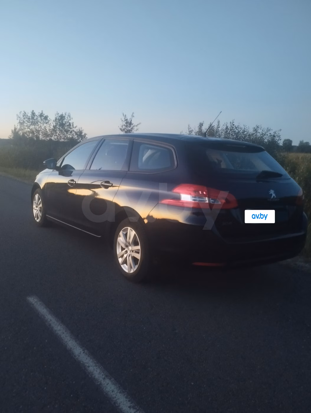 Peugeot 308 фото 8