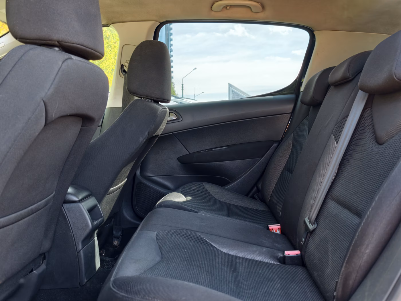Peugeot 308 фото 11