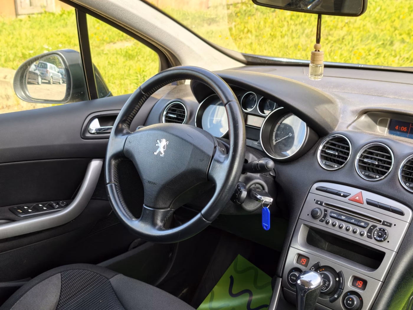 Peugeot 308 фото 14