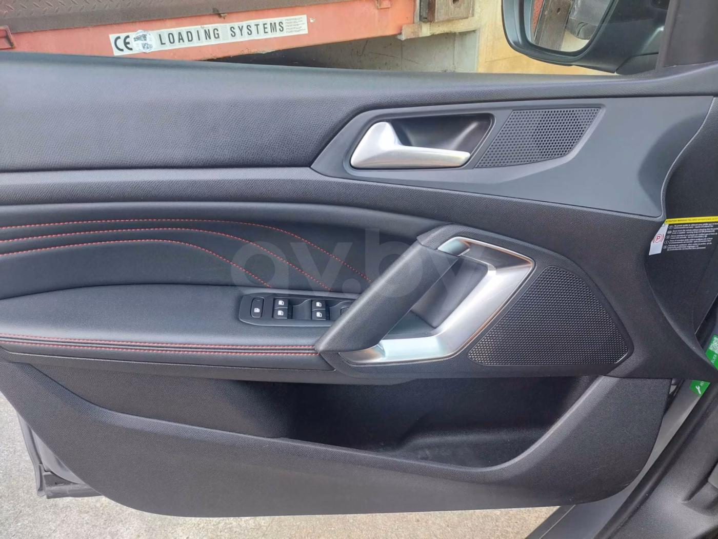 Peugeot 308 фото 11